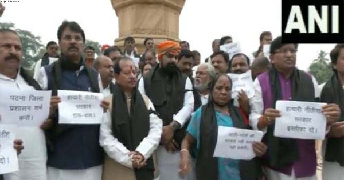 Even if they file FIRs against us, throw us in jail…”BJP demonstrates outside Bihar Assembly after leader dies in Patna protest